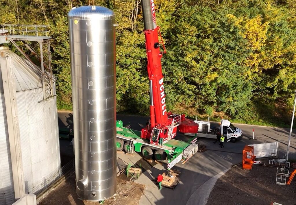 Das Leimener Unternehmen bietet die Pufferspeicher in Größen bis 250 Kubikmeter an und stimmt sie individuell auf Projektanforderungen ab. Bild: Dehoust