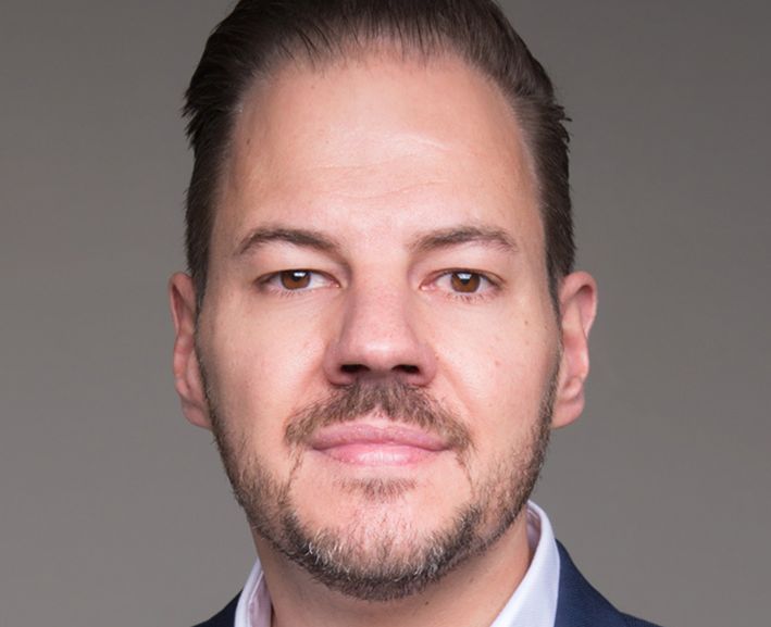 Zum 1. Oktober 2026 verstärkt Christian Kuncz als Gesamtvertriebsleiter das Führungsteam bei der Grünbeck AG. Bild: Fotostudio Seitz